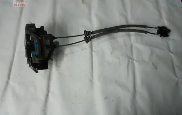 Hyundai Genesis Front door lock 81310-3M000