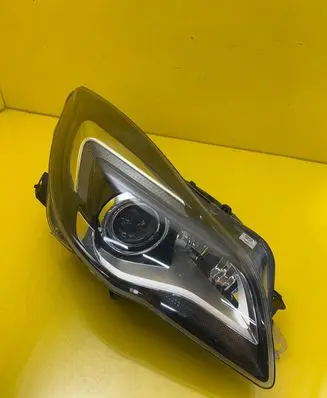 Opel Insignia A Headlight/headlamp 1ZT011166-02
