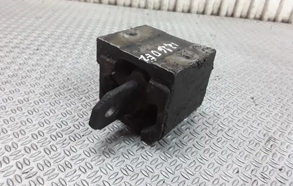 Mercedes-Benz Vito Viano W639 Gearbox mount
