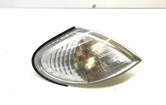 Nissan Almera N16 Front indicator light 26130BM415