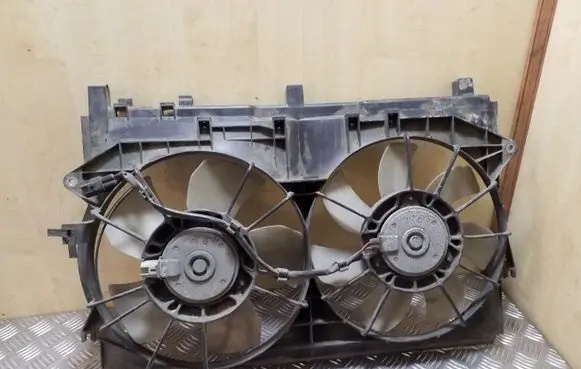 Toyota Corolla E120 E130 Radiator cooling fan shroud 1227508400