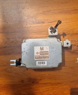 Nissan X-Trail T30 Gearbox control unit/module 31036ES21A A64000U59