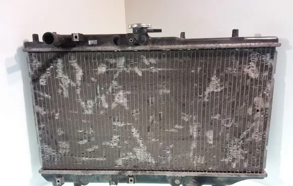 Mazda 323 Coolant radiator