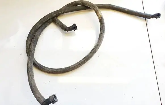 Mercedes-Benz C W203 Engine coolant pipe/hose