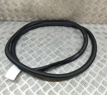 Skoda Superb B8 (3V) Rubber seal rear door 3V5867368B
