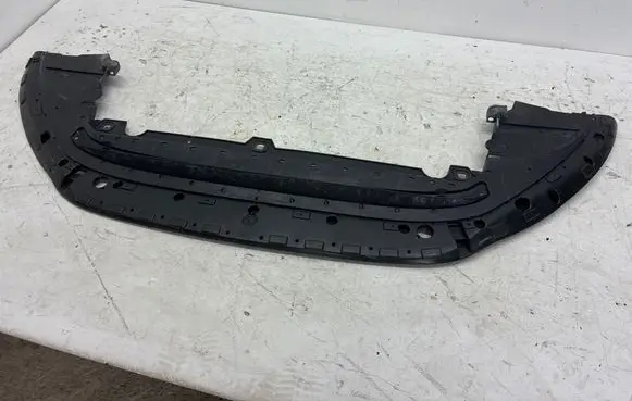 Volvo S60 Front bumper skid plate/under tray 313522982 BP8BB