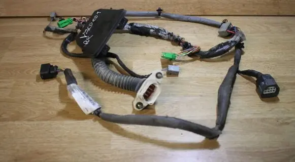 Volvo V70 Front door wiring loom/harness boot 8622440