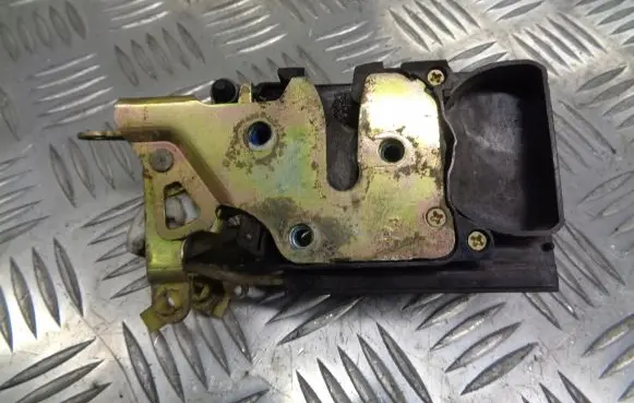Chevrolet Lacetti Front door lock