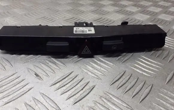 Opel Astra H Hazard light switch 13100105