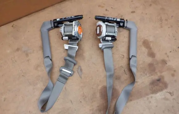 Ford F150 Front seatbelt GL3B18612D65AB3DY5
