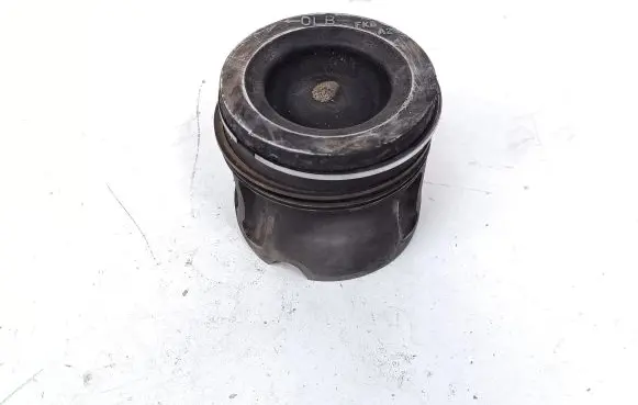 Piston