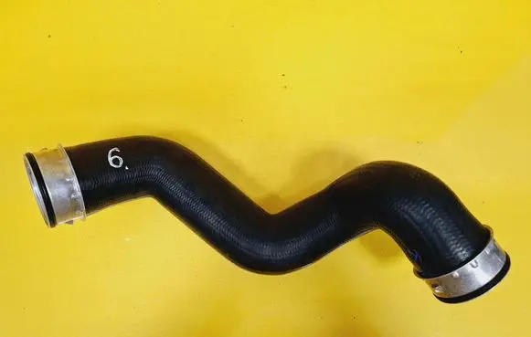 Intercooler hose/pipe