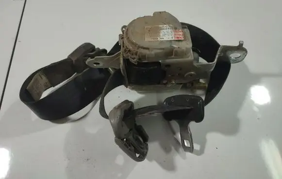 Nissan Pathfinder R51 Front seatbelt 7P1350P