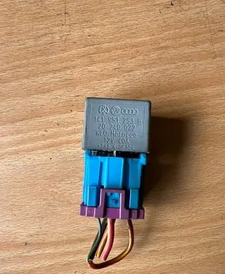 Audi A4 S4 B6 8E 8H Other relay 141951253B 20240072