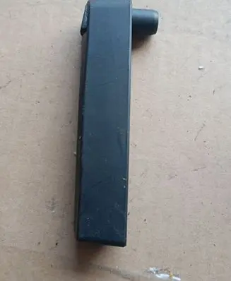 Engine bonnet (hood) release handle