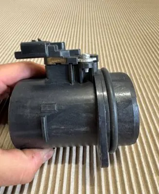 Peugeot 208 Mass air flow meter 9683282980