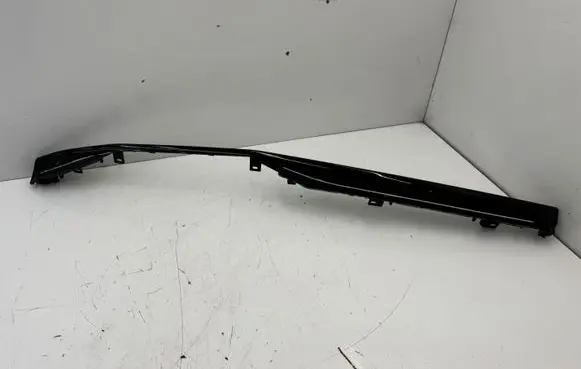 Audi Q7 4M Dashboard glove box trim 4M8853190J
