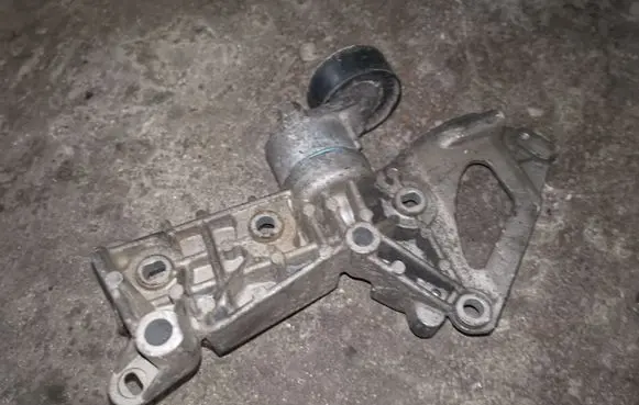 Generator/alternator bracket