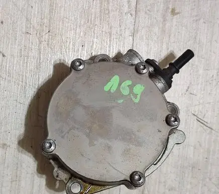 Opel Corsa F Vacuum pump MOO33481 9812133880