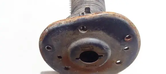 Coil spring mount