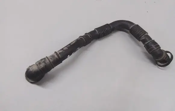 Volkswagen Transporter - Caravelle T5 Breather hose/pipe 03L103493K