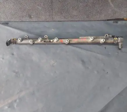 BMW 5 E60 E61 Fuel main line pipe 7788679 062199 0445216008