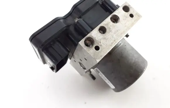 Tesla Model 3 ABS Pump 104474500B 0265257793