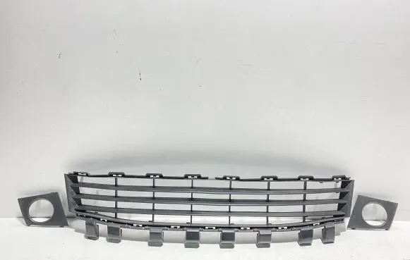 Renault Megane II Front grill 8200412379