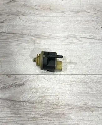 BMW 3 F30 F35 F31 Fuel filter heater 8507678 8511054