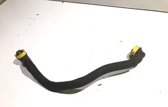 Peugeot 5008 Breather/breather pipe/hose 32N4A