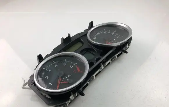 Renault Megane II Speedometer (instrument cluster) 8200408790D