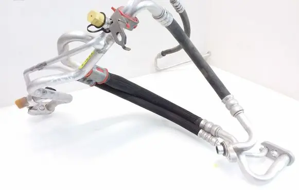 Tesla Model 3 Air conditioning (A/C) pipe/hose 109215700F 110861100A