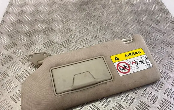 Mitsubishi Outlander Sun visor