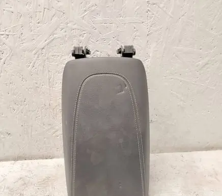 Opel Insignia B Armrest 