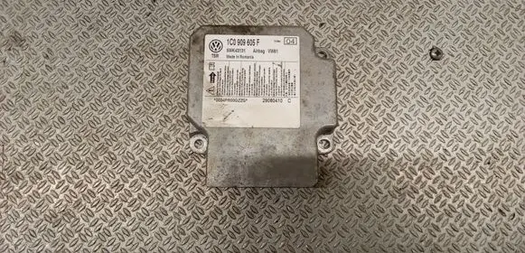 Skoda Fabia Mk2 (5J) Airbag control unit/module 1C0909605F