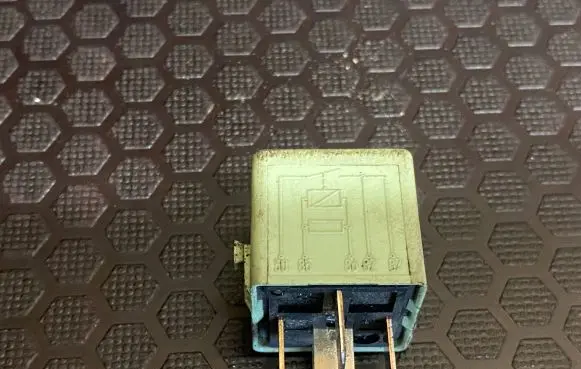 BMW 5 E60 E61 Other relay 8373700 V23134K59X312 61368373700