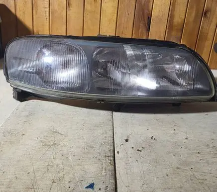 Volvo V70 Headlight/headlamp 8620687 89004806 2502AE11A
