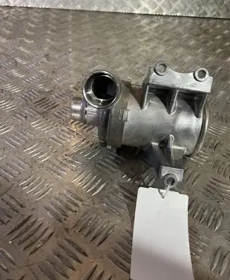 Volvo XC90 Water pump 31368715