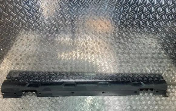 Mercedes-Benz GLA W156 X156 Front sill (body part) TM27949