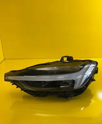 Volvo XC60 Headlight/headlamp 32404705
