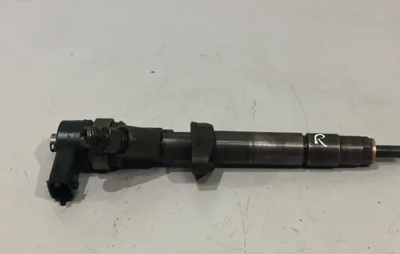 Renault Laguna II Fuel injector 0445110084 8200084534