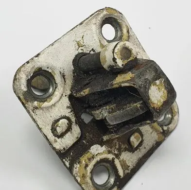 Mercedes-Benz COMPAKT W115 Engine bonnet/hood lock/catch