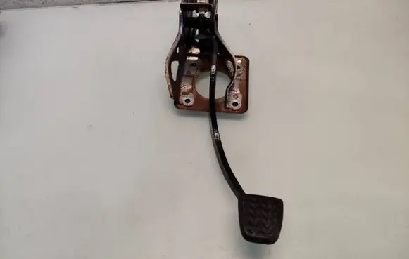 Toyota Corolla Verso E121 Brake pedal 