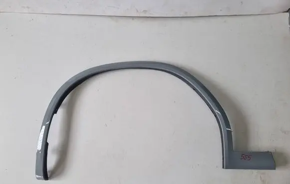 BMW X3 G01 Front arch trim 13960514