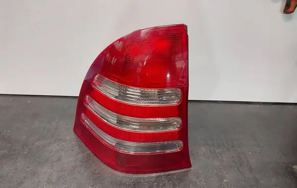Mercedes-Benz C W203 Rear/tail lights A2038201164