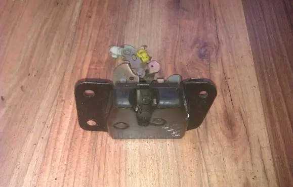 Mitsubishi Space Star Tailgate/trunk/boot lock/catch/latch