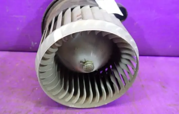 Mitsubishi Colt Heater fan/blower MF016070-0701