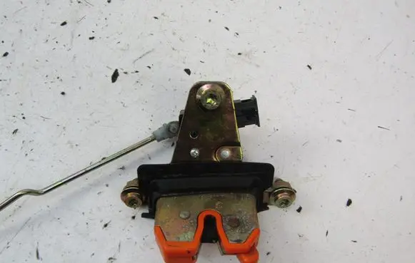 Skoda Octavia Mk2 (1Z) Tailgate/trunk/boot lock/catch/latch 1U9827501B