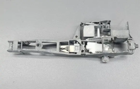 Front door exterior handle/bracket