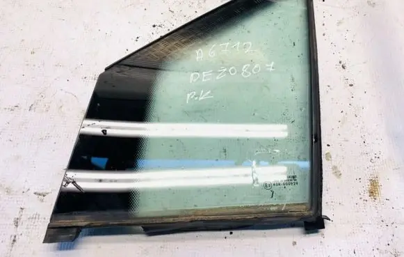 Peugeot 807 Front door vent window glass four-door 